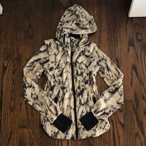 Lululemon running jacket